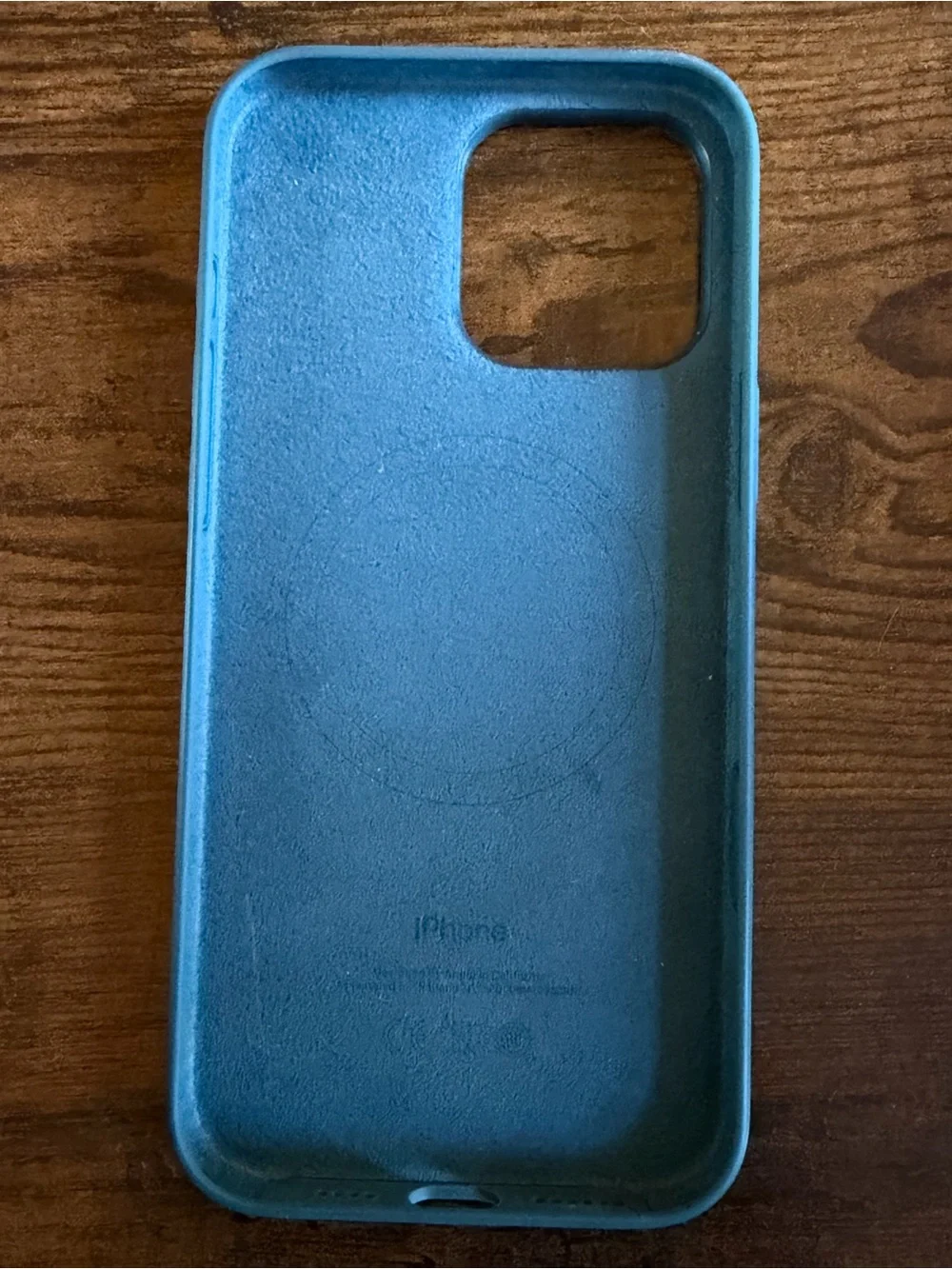 Apple iPhone 16 Pro Max - Lake Green Silicone iPhone Case with Apple Logo